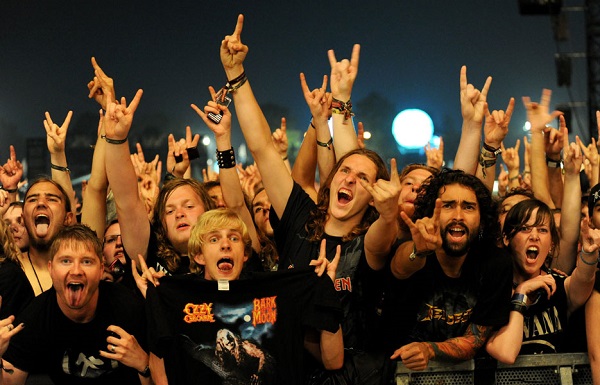 heavy-metal-fans